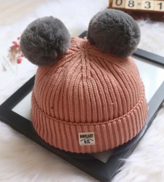 Woolen children’s hat